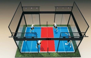 PAD-BOL-PISTA-Y-JUEGADORES-PADEL-Y-FUTBOL2